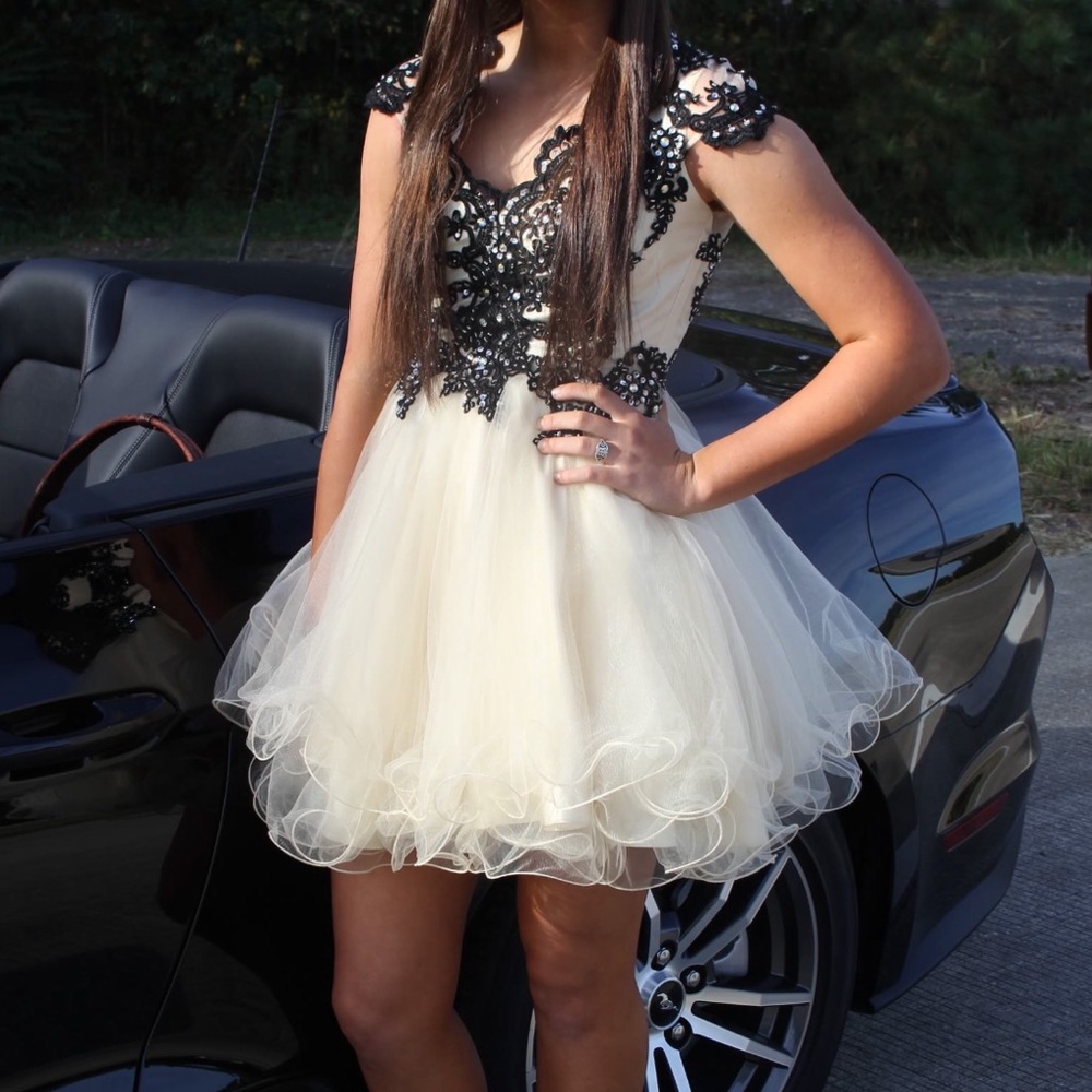 Let’s Fashion Short Prom Dress Size Small